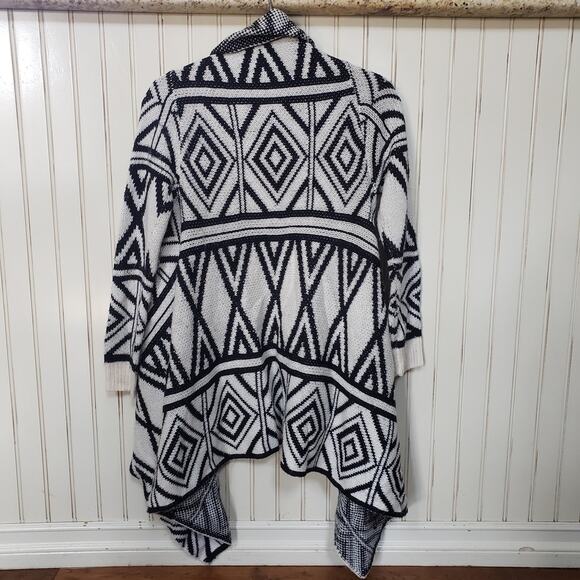 Forever 21 Black and White Open Front Knit Cardigan Size S Geometric Western - Picture 2 of 6